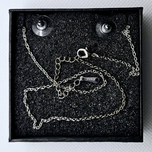 18K Gold Plated Pink Teardrop Necklace & Earring Set – Sparkling Crystal Accents - Picture 6 of 6